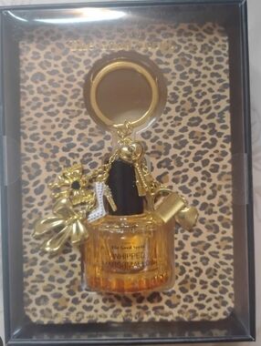 Curations By The Good Scent - Whipped Marshmallow Keychain EDP